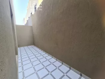 فيلا للبيع في شارع ابن سيدة اللغوي, حي عكاظ, مدينة الرياض, منطقة الرياض صورة 4