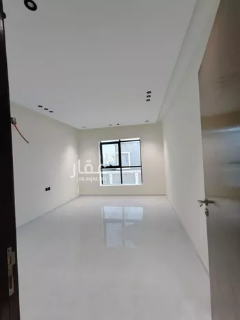 فيلا للبيع في شارع ممر30, حي عكاظ, مدينة الرياض, منطقة الرياض صورة 5