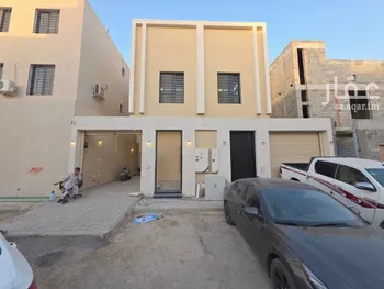 دور للبيع في شارع الامام مسلم, حي بدر, مدينة الرياض, منطقة الرياض صورة 3