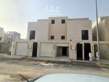 دور للبيع في شارع الإمام مالك, حي بدر, مدينة الرياض, منطقة الرياض صورة 2