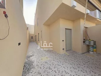 دور للبيع في شارع مسلم, حي بدر, مدينة الرياض, منطقة الرياض صورة 3