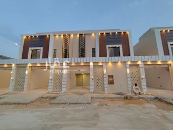 فيلا للبيع في شارع النسور, حي طيبة, مدينة الرياض, منطقة الرياض صورة 3
