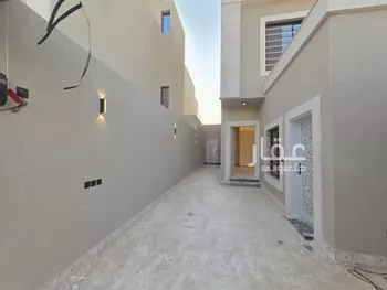 دور للبيع في شارع الحسن بن الهيثم, حي عكاظ, مدينة الرياض, منطقة الرياض صورة 4