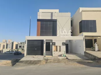 دور للبيع في شارع عبدالملك الفتني, حي بدر, مدينة الرياض, منطقة الرياض