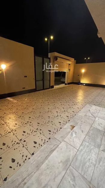 دور للبيع في شارع قصر الوزية, حي الحمراء الثاني, مدينة الاحساء, المنطقة الشرقية صورة 2