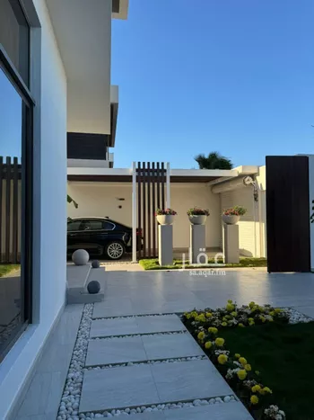 فيلا للبيع في شارع سلمة بن سليمان, حي الصدفة, مدينة الدمام, المنطقة الشرقية صورة 4
