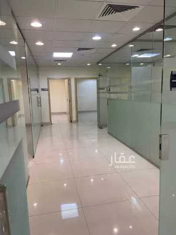 مكتب تجاري للإيجار في شارع الامام عبدالله بن سعود بن عبدالعزيز الفرعى, حي إشبيلية, مدينة الرياض, منطقة الرياض صورة 5