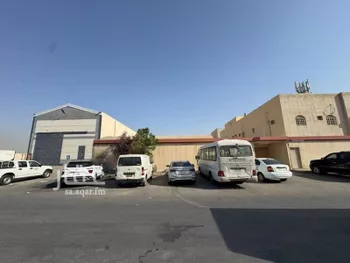 أرض للبيع في شارع عبدالكريم الرافعي, حي العزيزية, مدينة الرياض, منطقة الرياض صورة 2