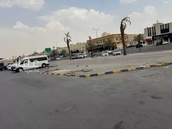 عمارة للإيجار في شارع الامير مقرن بن عبدالعزيز, حي النزهة, مدينة الرياض, منطقة الرياض صورة 2