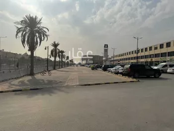 عمارة للإيجار في شارع الامير مقرن بن عبدالعزيز, حي النزهة, مدينة الرياض, منطقة الرياض