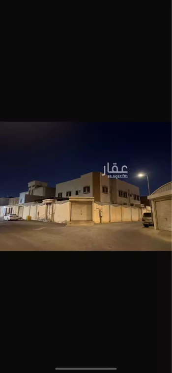 فيلا للبيع في شارع عمرو الكوفي, حي ظهرة البديعة, الرياض