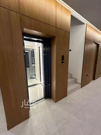 فيلا للبيع في شارع محمد بن أحمد بن أبي التائب, حي العارض, مدينة الرياض, منطقة الرياض صورة 2