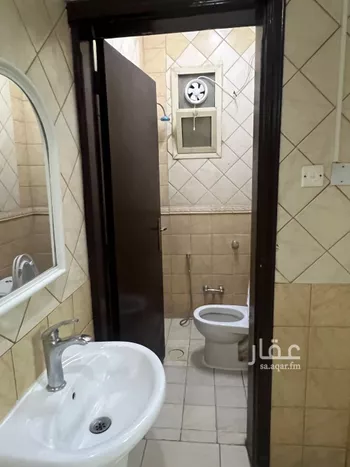 شقة للإيجار في شارع قلعة الفسطاط, حي إشبيلية, مدينة الرياض, منطقة الرياض