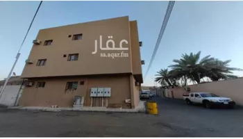 عمارة للبيع في شارع حبيب ابن عمرو ابن عمير, حي العزيزية, مدينة حائل, منطقة حائل صورة 2