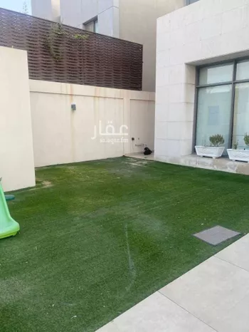 فيلا للبيع في شارع 18هـ, حي النهضة, مدينة الدمام, المنطقة الشرقية صورة 2