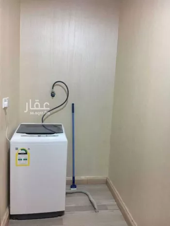 شقة للإيجار في شارع شارع المدائن, حي المروج, مدينة ابها, منطقة عسير صورة 2