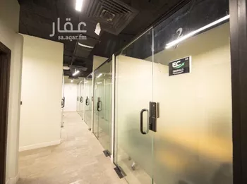 مكتب تجاري للإيجار في شارع أغادير, حي الملك عبدالعزيز, مدينة الرياض, منطقة الرياض صورة 3
