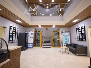 مكتب تجاري للإيجار في شارع أغادير, حي الملك عبدالعزيز, مدينة الرياض, منطقة الرياض صورة 5