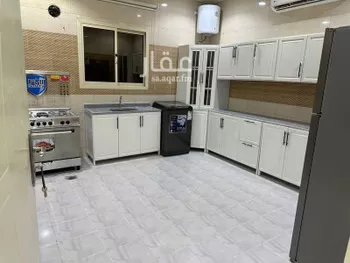 شقة للإيجار في شارع الملك خالد بن عبد العزيز, حي عقرباء, مدينة امارة منطقة الرياض - الجبيله, منطقة الرياض