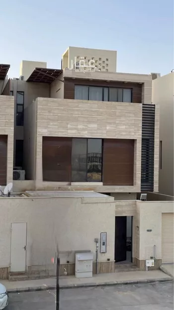 فيلا للبيع في شارع مصطفى عبدالرزاق , حي العارض, مدينة الرياض, منطقة الرياض