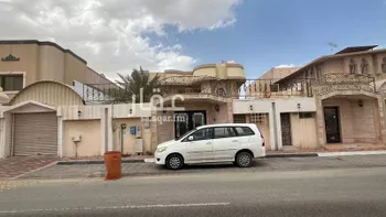فيلا للبيع في شارع زامل الخطيب ، حي السلمانية الأول ، الهفوف‎ ، الاحساء