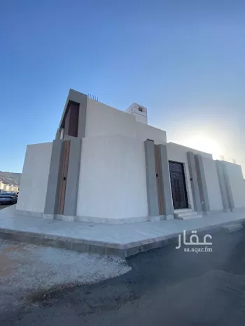 فيلا للبيع في شارع بينها ابن عقبة, حي المدينة الصناعية, مدينة المدينه المنوره, منطقة المدينة المنورة