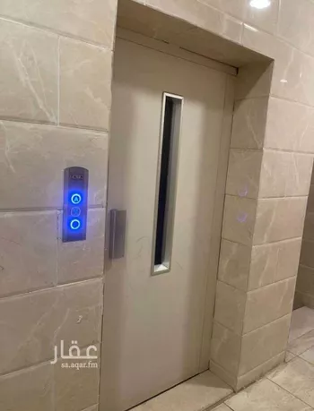 شقة للإيجار في شارع الحجاج الاسود, حي الملك فهد, مدينة المدينه المنوره, منطقة المدينة المنورة صورة 3