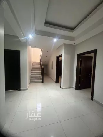 فيلا للإيجار في شارع النعمان بن ثابت, حي المعذر الشمالي, مدينة الرياض, منطقة الرياض صورة 5