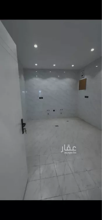 شقة للبيع في شارع عبدالله ابن ورقاء ابن جنادة, حي مريخ, مدينة جدة, منطقة مكة المكرمة صورة 3