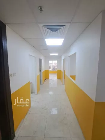 مكتب تجاري للإيجار في شارع طريق الملك عبدالعزيز, حي الصفاء, مدينة جازان, منطقة جازان صورة 4