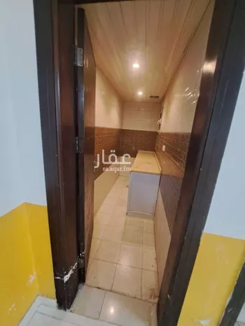 مكتب تجاري للإيجار في شارع طريق الملك عبدالعزيز, حي الصفاء, مدينة جازان, منطقة جازان صورة 3