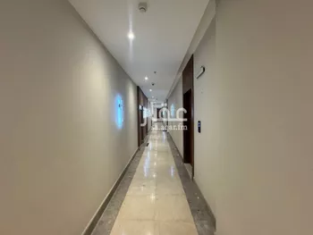 شقة للبيع في شارع البيان, حي إشبيلية, مدينة الخبر, المنطقة الشرقية صورة 3