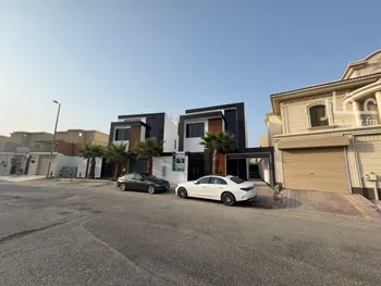 فيلا للبيع في شارع عقيل بن ابي طالب, حي الشاطئ الشرقي, مدينة الدمام, المنطقة الشرقية صورة 3