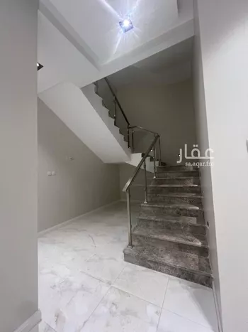 فيلا للبيع في شارع ابن عمير الاوسي, حي الحيلة الغربي, مدينة محائل, منطقة عسير صورة 4