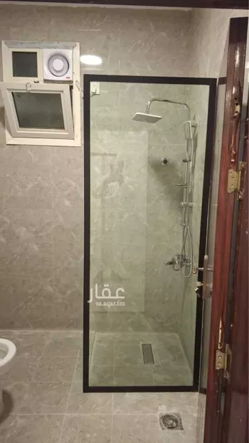 شقة للإيجار في شارع ناصر محمد العثمان, حي الشهداء, مدينة الرياض, منطقة الرياض صورة 3