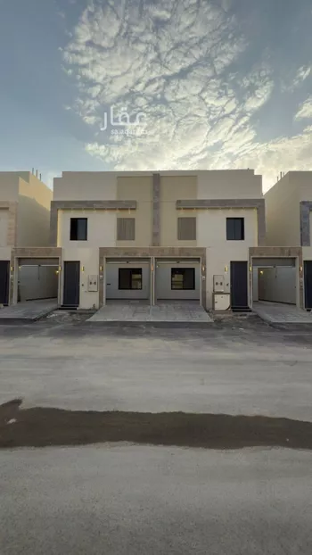 فيلا للبيع في شارع حسين الأبريقي, حي عكاظ, مدينة الرياض, منطقة الرياض صورة 2