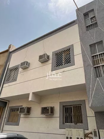 عمارة للبيع في شارع حجول, حي الجرادية, مدينة الرياض, منطقة الرياض صورة 2