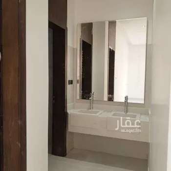 فيلا للبيع في شارع حسن مشاط, حي عكاظ, مدينة الرياض, منطقة الرياض صورة 2