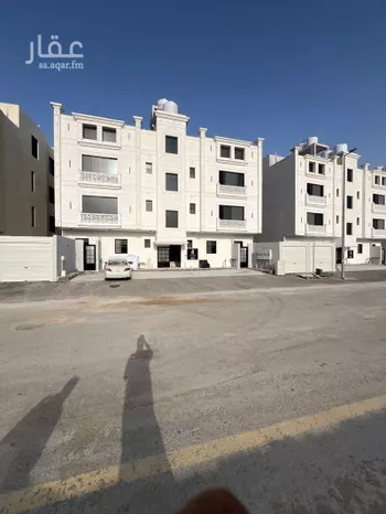 شقة للبيع في شارع عثمان بن عفان, حي الجامعيين, مدينة الدمام, المنطقة الشرقية صورة 2