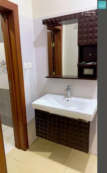 شقة للإيجار في شارع إسماعيل بن أبي الغنائم, حي المهدية, مدينة الرياض, منطقة الرياض صورة 4