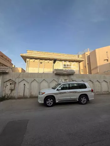 فيلا للبيع في شارع سليط بن سفيان, حي المصيف, مدينة الرياض, منطقة الرياض صورة 2