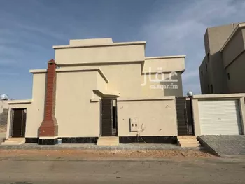 فيلا للبيع في شارع أحمد الرازي ، حي المروة ، عنيزة ، عنيزة