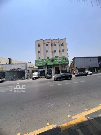 عمارة للبيع في شارع طريق الملك عبدالعزيز, حي المطار, مدينة جازان, منطقة جازان صورة 3