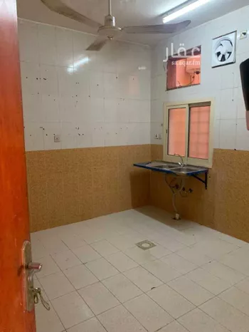 شقة للإيجار في شارع خالد بن سنان بن ابي عبيد ، حي النايفية ، الهفوف ، الاحساء صورة 2