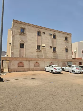 عمارة للبيع في شارع هارون بن موسى بن ابي علقمة, حي الرانوناء, مدينة المدينه المنوره, منطقة المدينة المنورة صورة 2