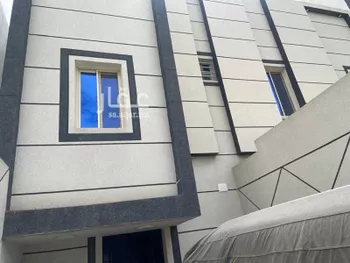 فيلا للإيجار في شارع 7719098, حي الوفاء, مدينة خميس مشيط, منطقة عسير صورة 2