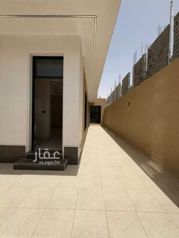دور للبيع في شارع عمر بن حبيب, حي الجنادرية, مدينة الرياض, منطقة الرياض صورة 3
