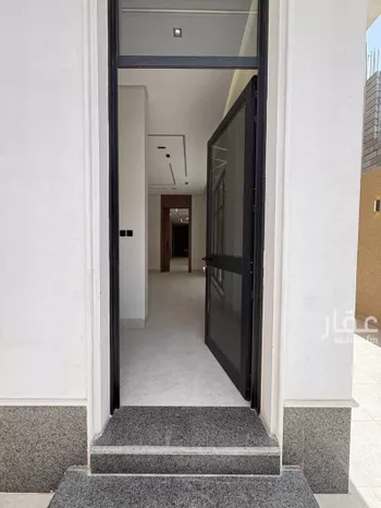 دور للبيع في شارع عمر بن حبيب, حي الجنادرية, مدينة الرياض, منطقة الرياض صورة 2