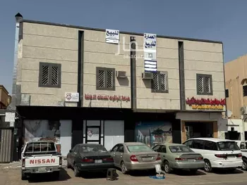 عمارة للبيع في شارع بديع الزمان الهمذاني, حي الزهرة, مدينة الرياض, منطقة الرياض صورة 4