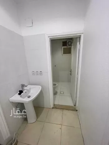 فيلا للإيجار في شارع ام خضب, حي السويدي, مدينة الرياض, منطقة الرياض صورة 2